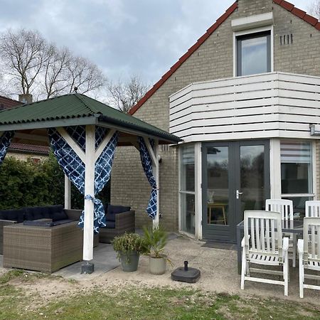 Gezellige Vakantiewoning Aan Het Water In Ewijk - Recreational Only No Workers מראה חיצוני תמונה