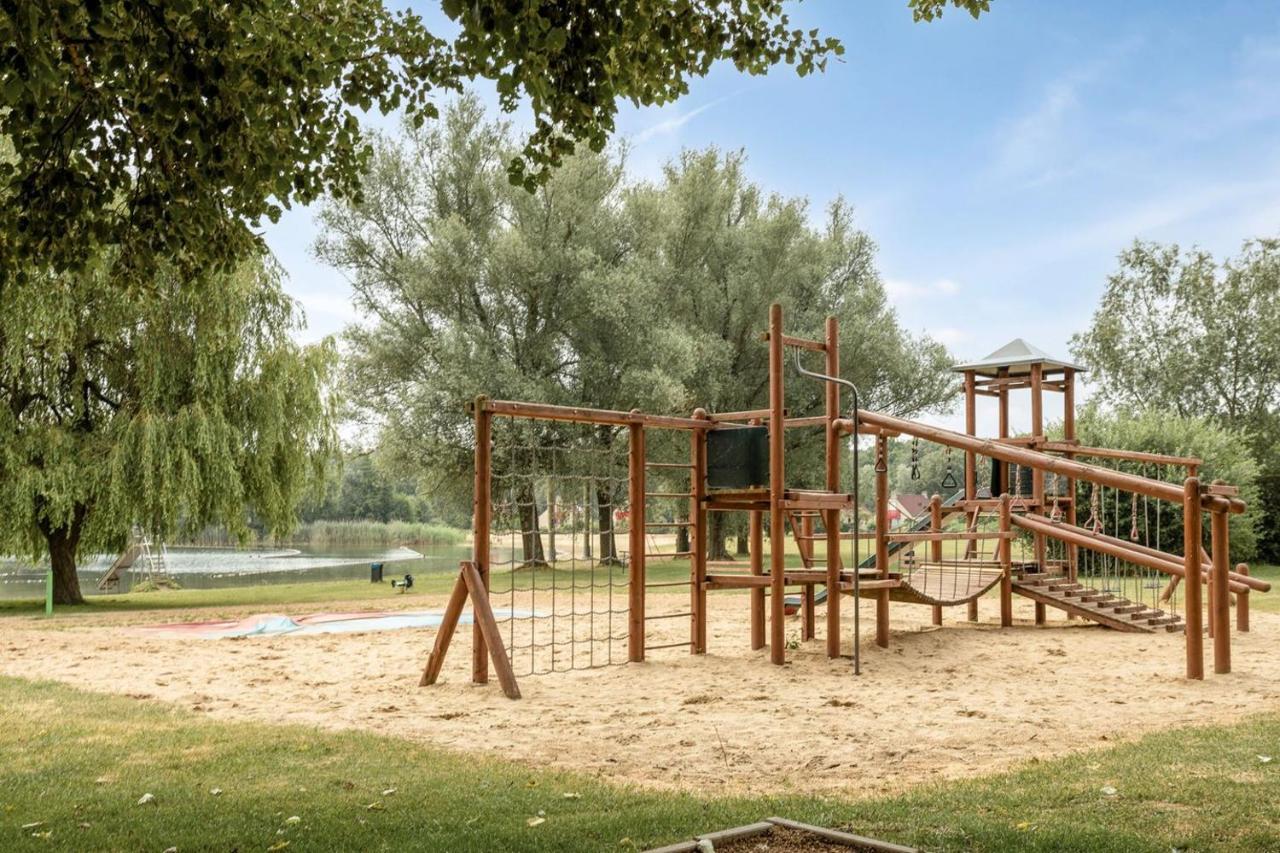 Gezellige Vakantiewoning Aan Het Water In Ewijk - Recreational Only No Workers מראה חיצוני תמונה