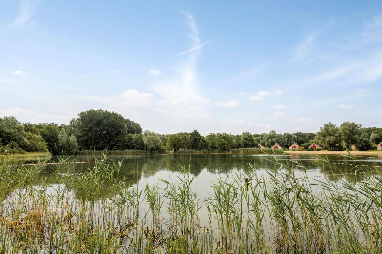 Gezellige Vakantiewoning Aan Het Water In Ewijk - Recreational Only No Workers מראה חיצוני תמונה