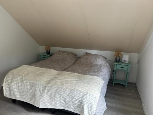 Gezellige Vakantiewoning Aan Het Water In Ewijk - Recreational Only No Workers מראה חיצוני תמונה