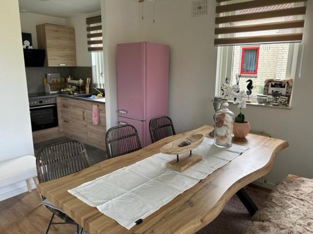 Gezellige Vakantiewoning Aan Het Water In Ewijk - Recreational Only No Workers מראה חיצוני תמונה